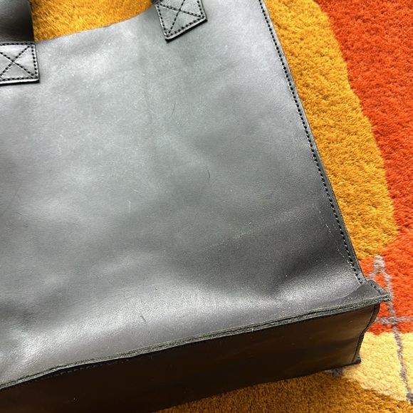 Beautiful leather handbag - Picture 5 of 10